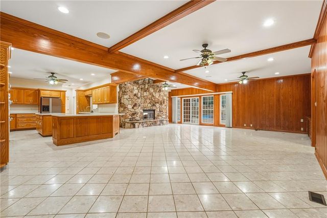 20 Woodland Drive, Cartersville, GA 30120