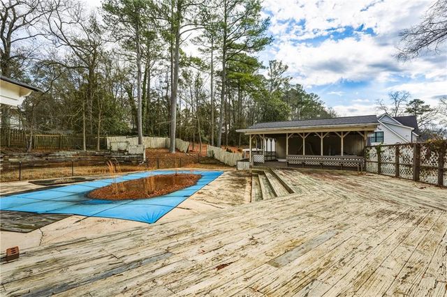 20 Woodland Drive, Cartersville, GA 30120