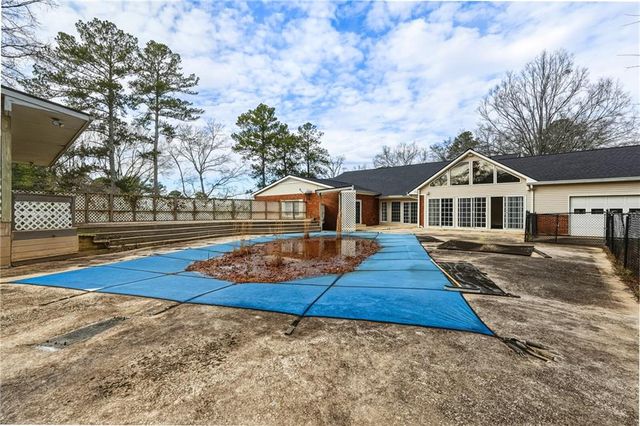 20 Woodland Drive, Cartersville, GA 30120