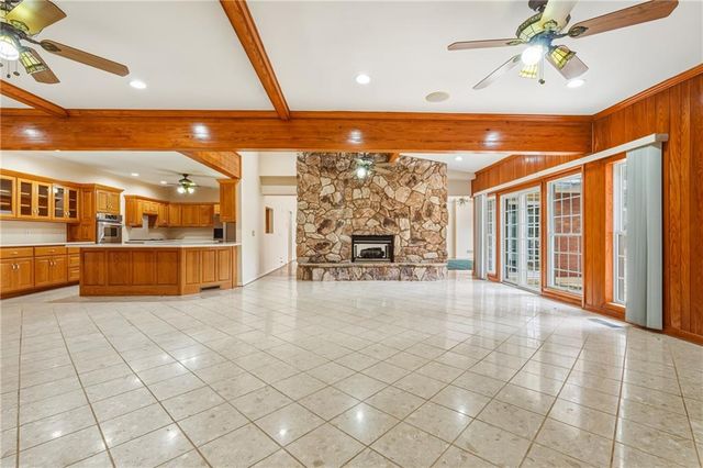 20 Woodland Drive, Cartersville, GA 30120