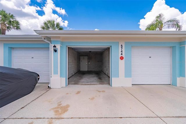 5744 SABAL TRACE DRIVE 201, North Port, FL 34287