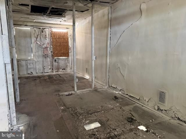 3320 NOBLE ST, Baltimore, MD 21224