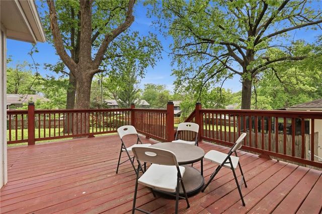 6316 Hedges Avenue, Raytown, MO 64133