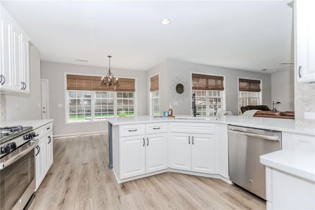 2373 Oak Falls Lane, Buford, GA 30519