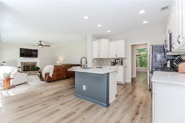 2373 Oak Falls Lane, Buford, GA 30519