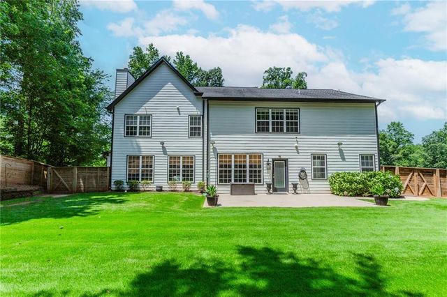 2373 Oak Falls Lane, Buford, GA 30519