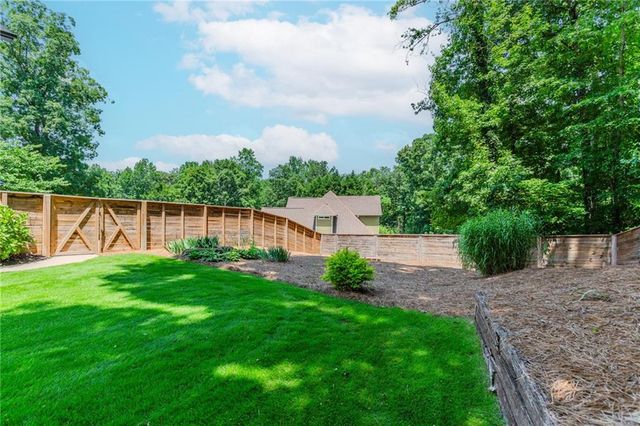 2373 Oak Falls Lane, Buford, GA 30519