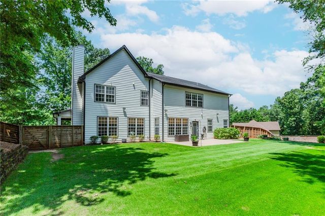 2373 Oak Falls Lane, Buford, GA 30519