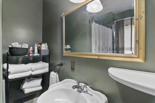 218 Union Street, Bennington, VT 05201