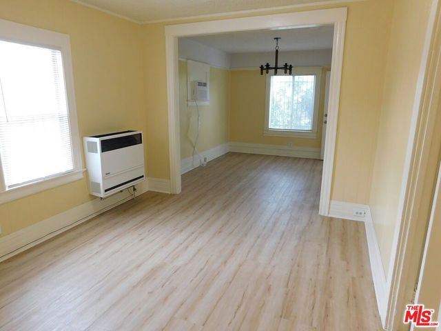 616 W 58th Street, Los Angeles, CA 90037