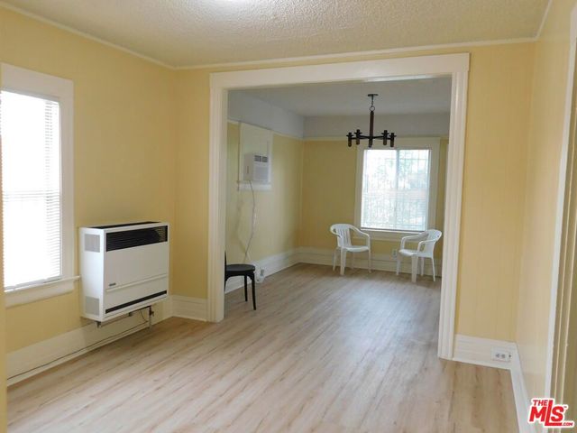 616 W 58th Street, Los Angeles, CA 90037