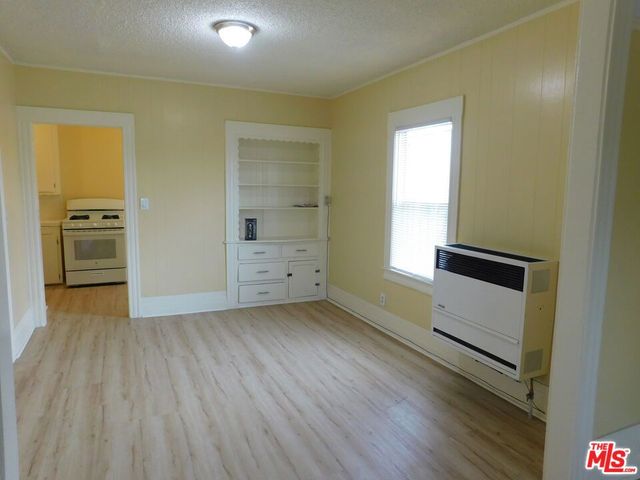 616 W 58th Street, Los Angeles, CA 90037