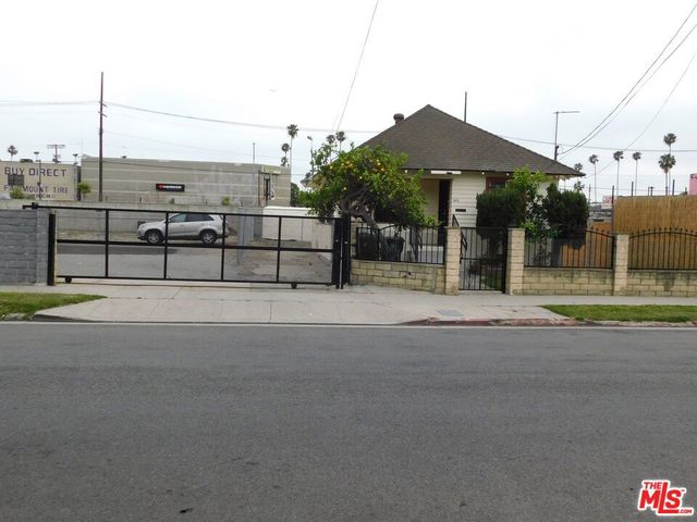 616 W 58th Street, Los Angeles, CA 90037