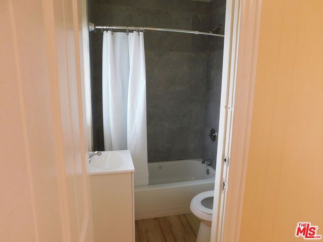 616 W 58th Street, Los Angeles, CA 90037