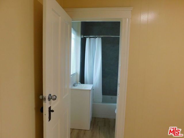 616 W 58th Street, Los Angeles, CA 90037