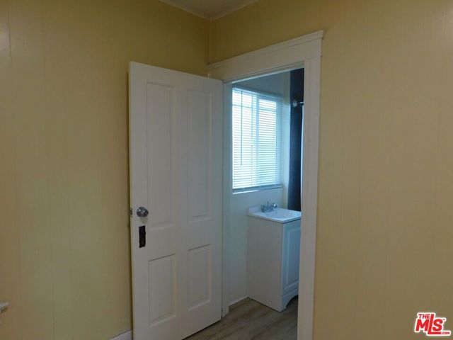 616 W 58th Street, Los Angeles, CA 90037