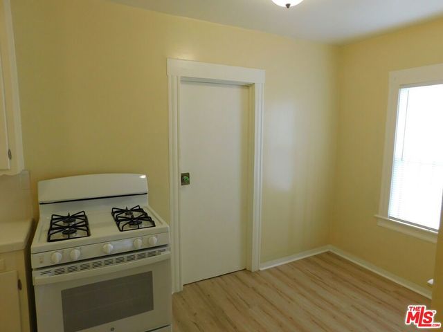 616 W 58th Street, Los Angeles, CA 90037