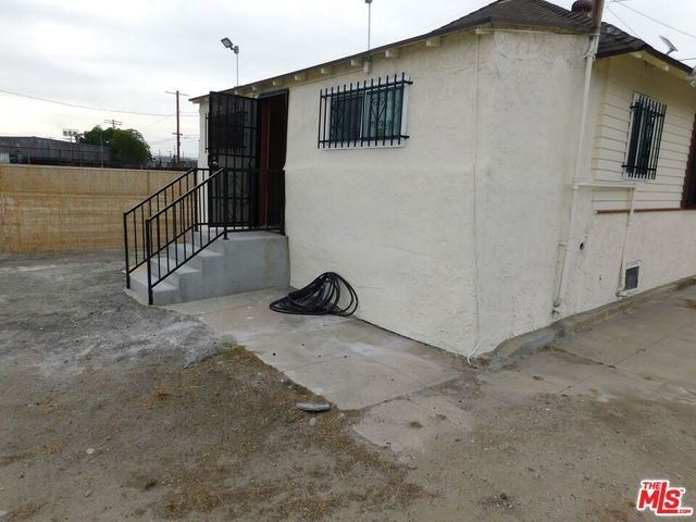 616 W 58th Street, Los Angeles, CA 90037