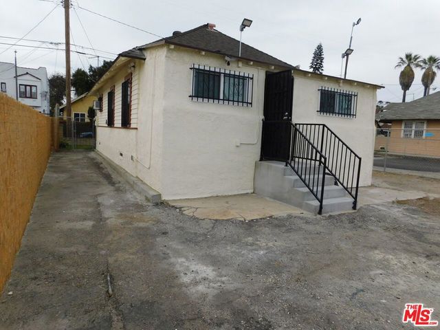 616 W 58th Street, Los Angeles, CA 90037