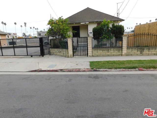 616 W 58th Street, Los Angeles, CA 90037