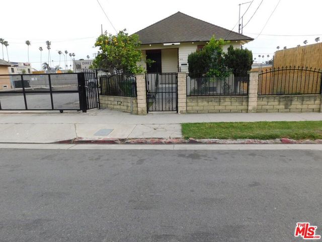 616 W 58th Street, Los Angeles, CA 90037