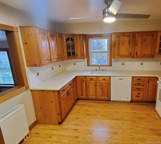 32 Cherry Street, Fort Montgomery, NY 10922