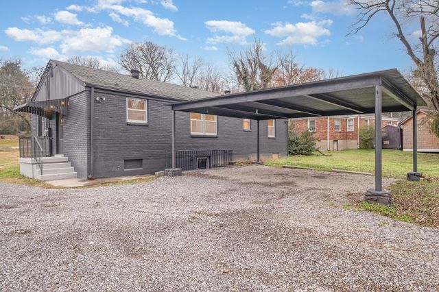 706 Greymont Dr, Nashville, TN 37217