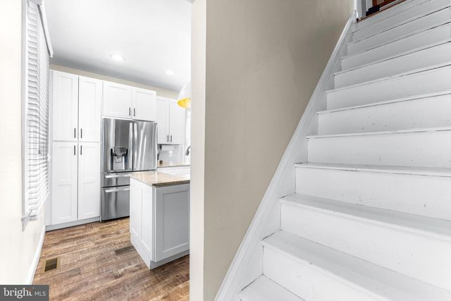 2 WAUGH AVE, Glyndon, MD 21136
