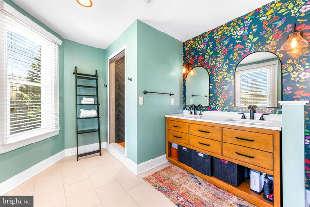 2 WAUGH AVE, Glyndon, MD 21136