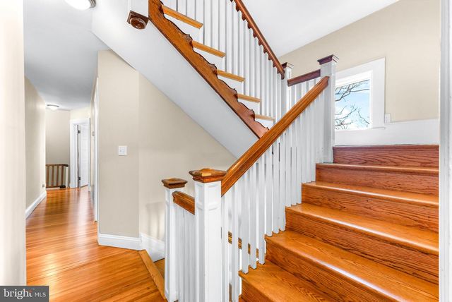2 WAUGH AVE, Glyndon, MD 21136
