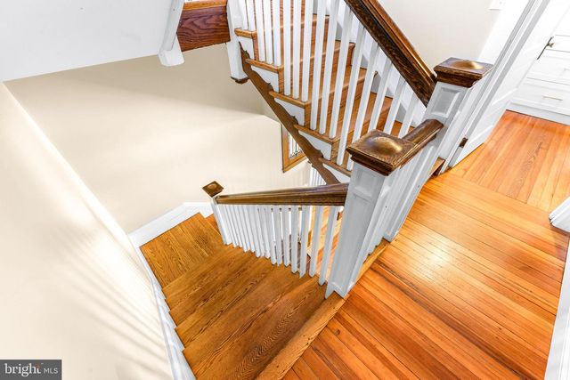 2 WAUGH AVE, Glyndon, MD 21136