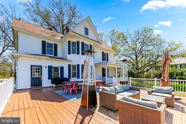 2 WAUGH AVE, Glyndon, MD 21136