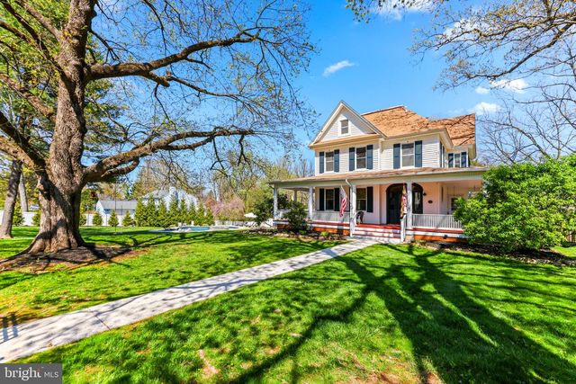 2 WAUGH AVE, Glyndon, MD 21136