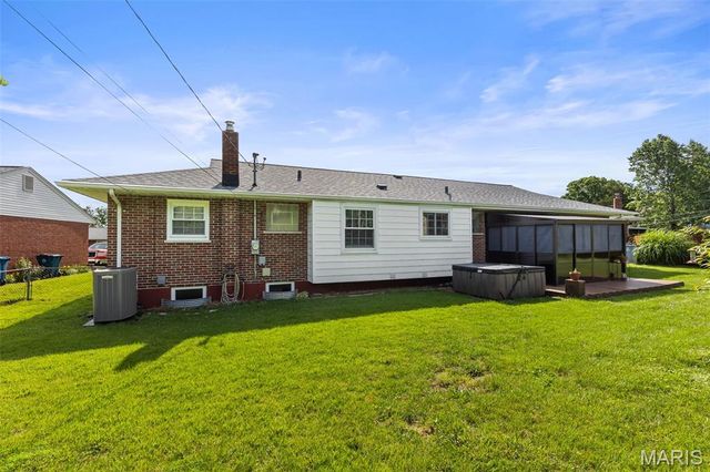8553 Craighill Drive, Affton, MO 63123