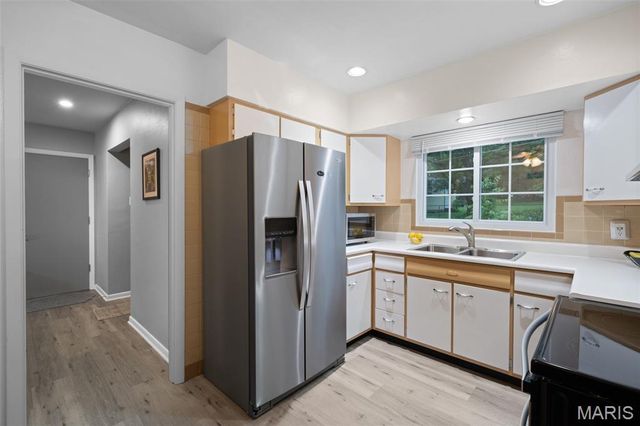 8553 Craighill Drive, Affton, MO 63123