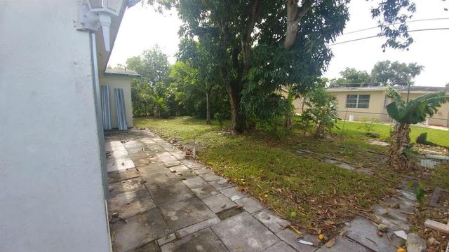 8030 Sunset Strip, Sunrise, FL 33322