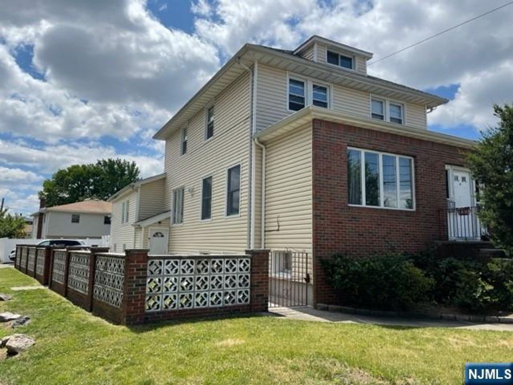 236 Franklin Street 1, Little Ferry, NJ 07643