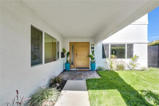 3690 Marigold, Seal Beach, CA 90740
