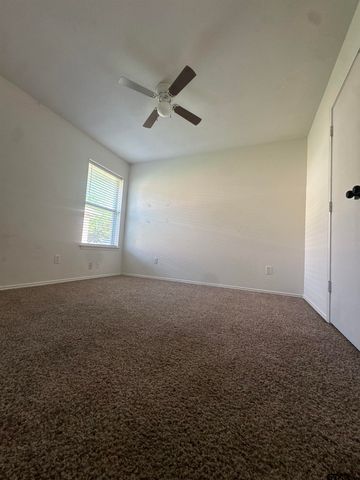 10845 Nashville Dr, Flint, TX 75762