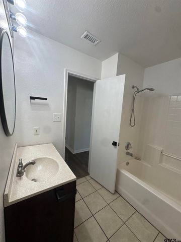 10845 Nashville Dr, Flint, TX 75762