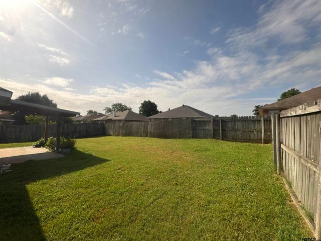 10845 Nashville Dr, Flint, TX 75762