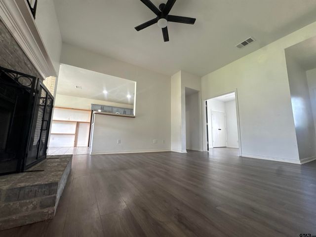10845 Nashville Dr, Flint, TX 75762