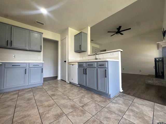 10845 Nashville Dr, Flint, TX 75762