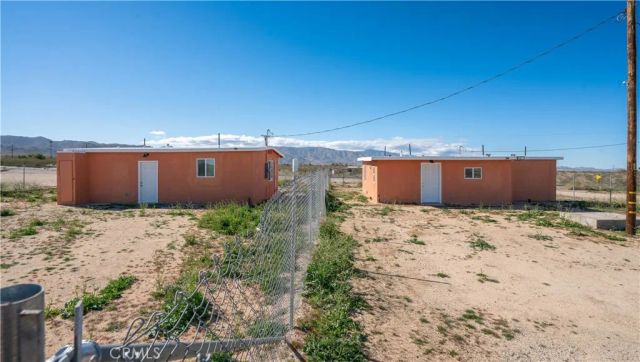 5827 Old Woman Springs, Johnson Valley, CA 92285