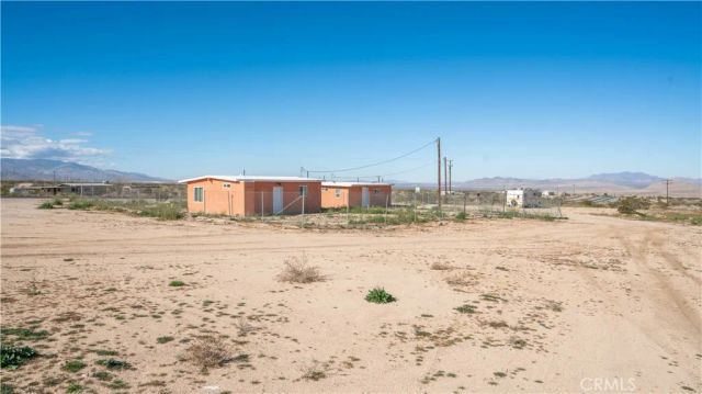 5827 Old Woman Springs, Johnson Valley, CA 92285