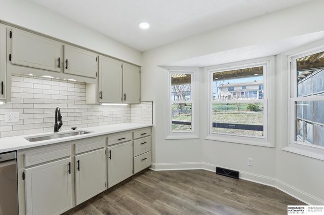 720 Leprechaun Lane, Papillion, NE 68046