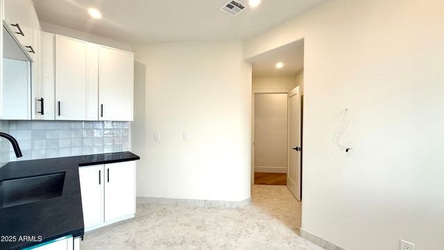 8133 E CORTEZ Drive, Scottsdale, AZ 85260