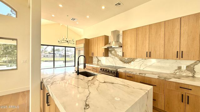 8133 E CORTEZ Drive, Scottsdale, AZ 85260