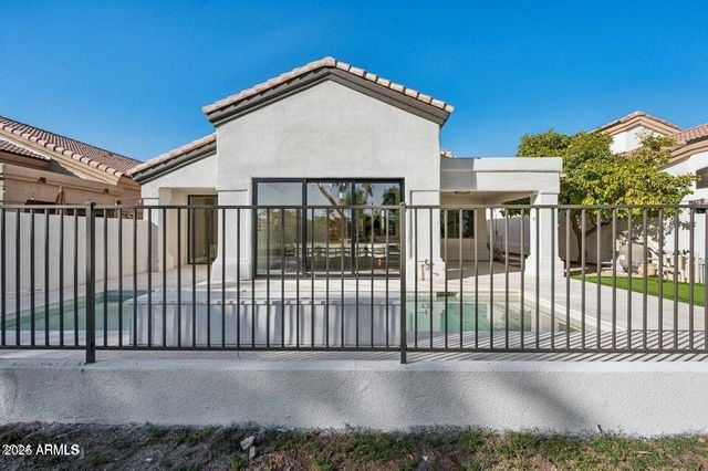 8133 E CORTEZ Drive, Scottsdale, AZ 85260