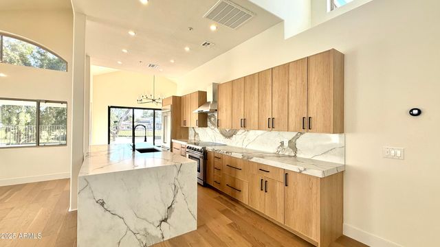 8133 E CORTEZ Drive, Scottsdale, AZ 85260